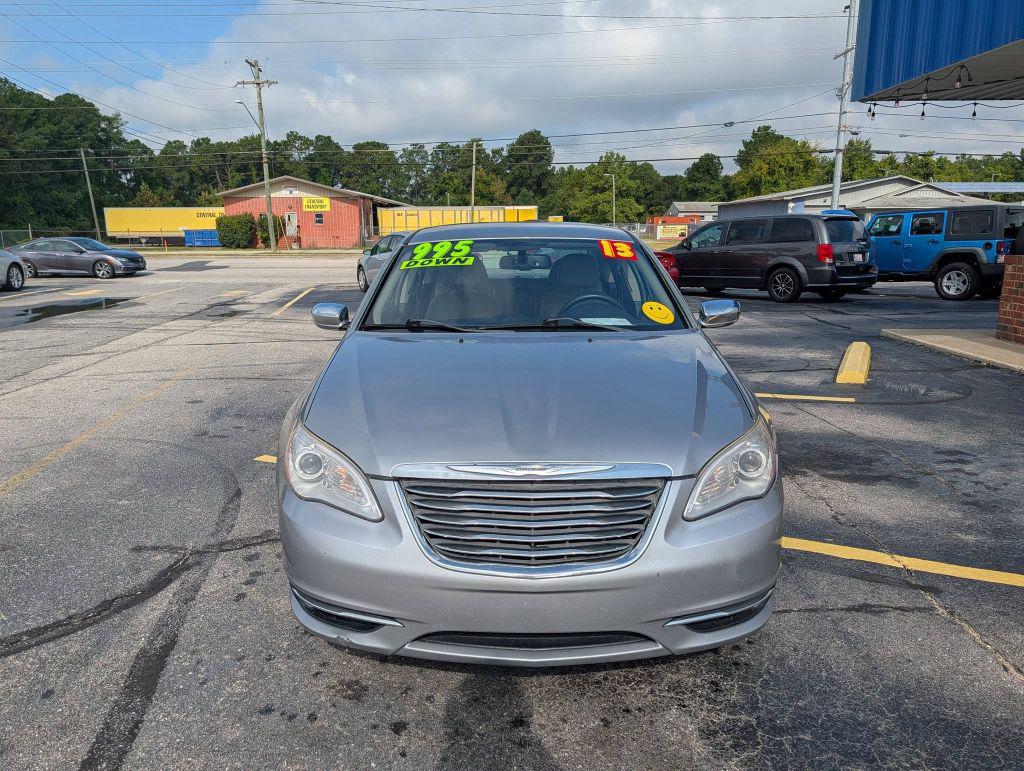 2013 Chrysler 200 - $5,995