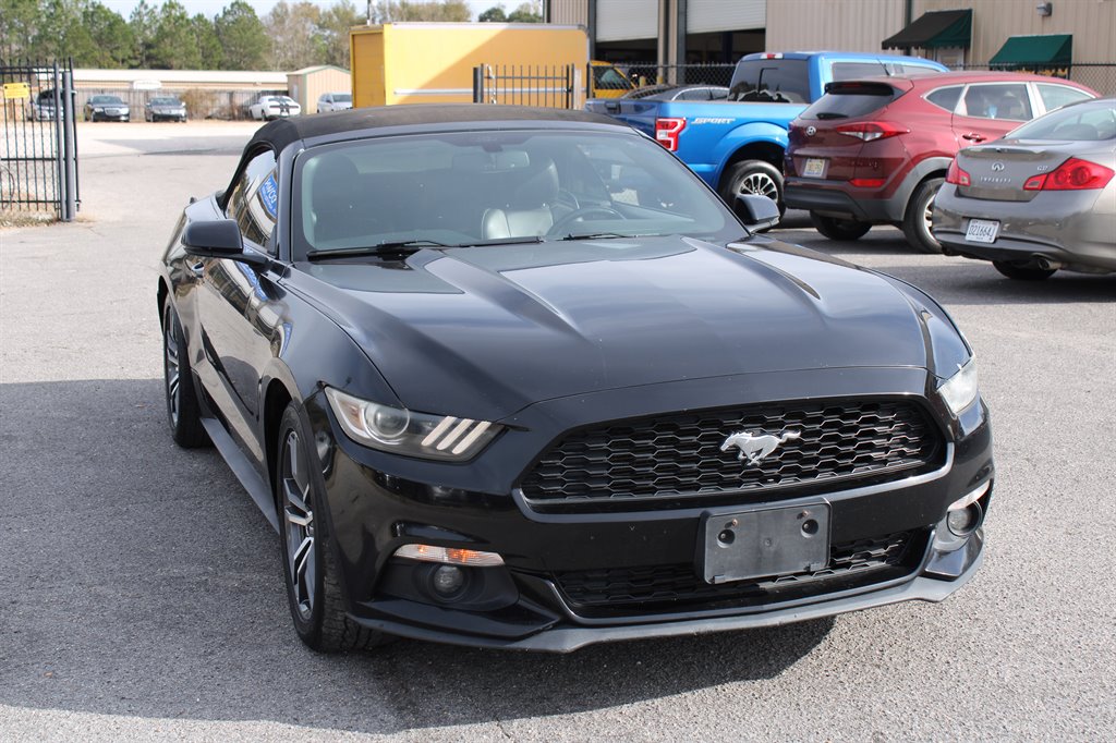 2016 Ford Mustang ECO Premium photo
