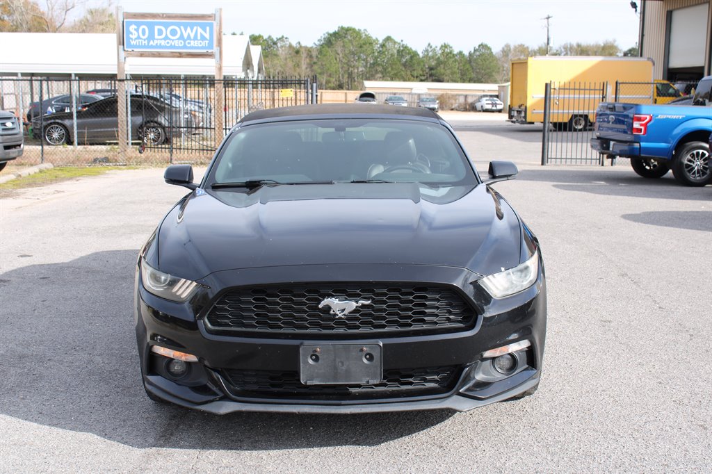 The 2016 Ford Mustang ECO Premium photos
