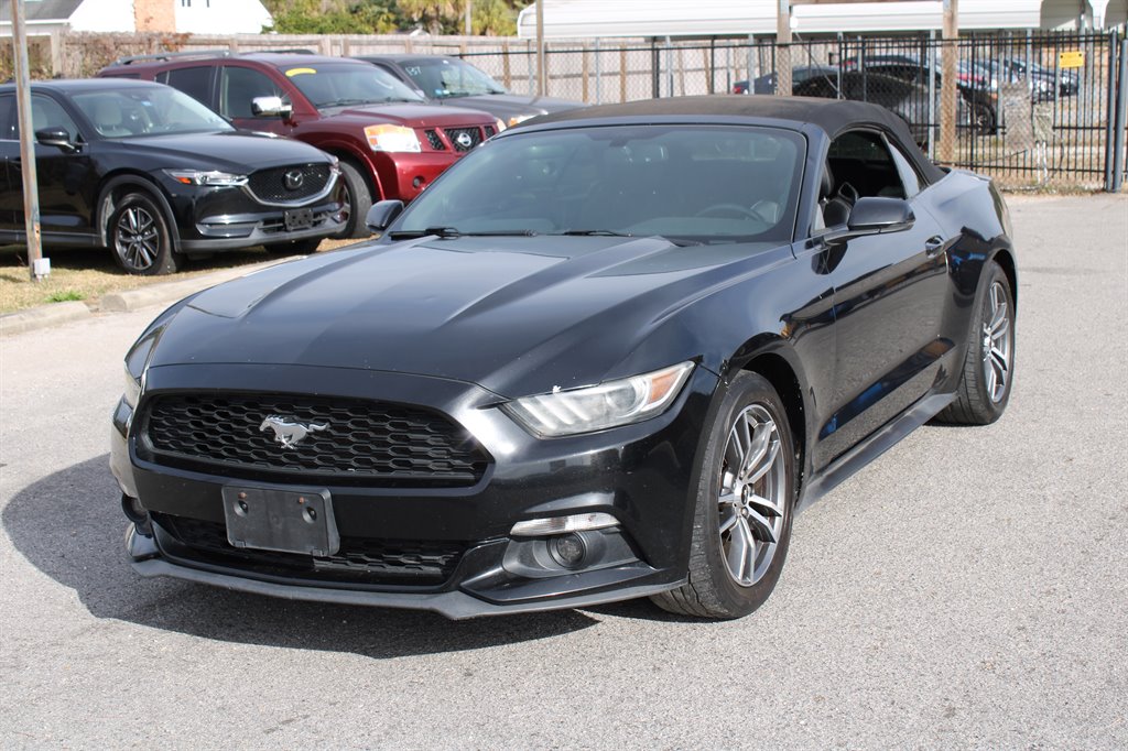 2016 Ford Mustang ECO Premium photo