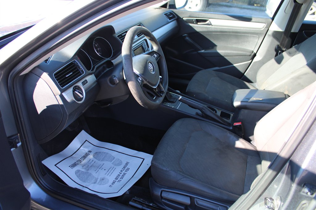 2017 Volkswagen Passat