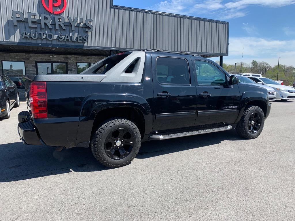 2012 Chevrolet Avalanche LT photo