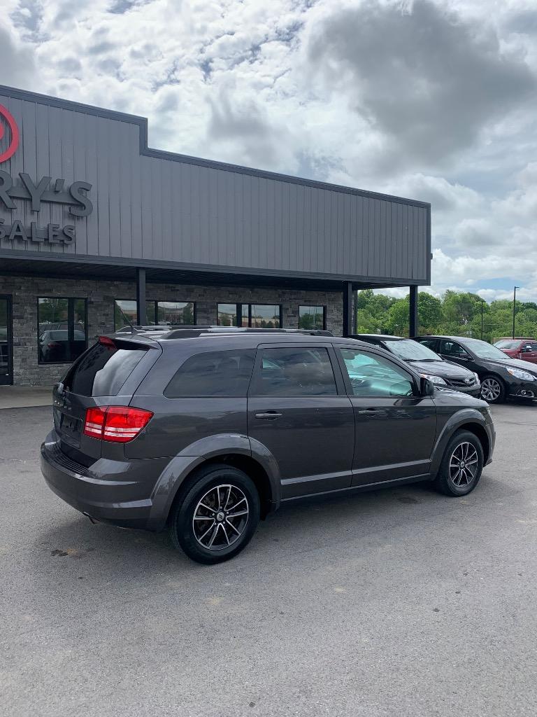 2018 Dodge Journey SE photo