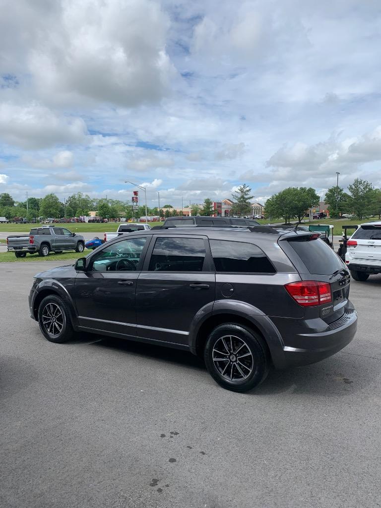 2018 Dodge Journey SE photo