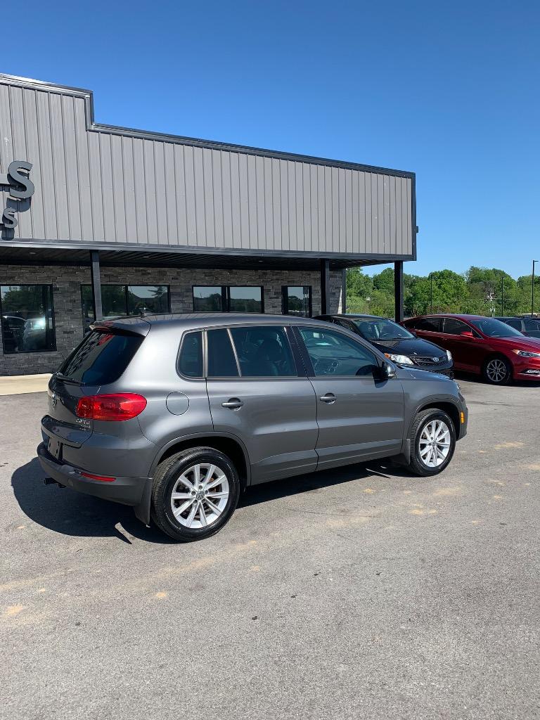 2014 Volkswagen Tiguan S 4Motion photo
