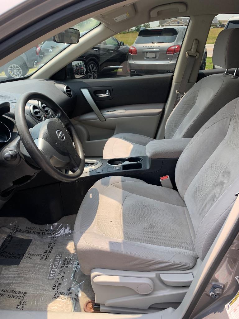 2013 Nissan Rogue S photo