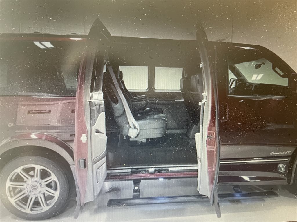 2016 GMC Savana