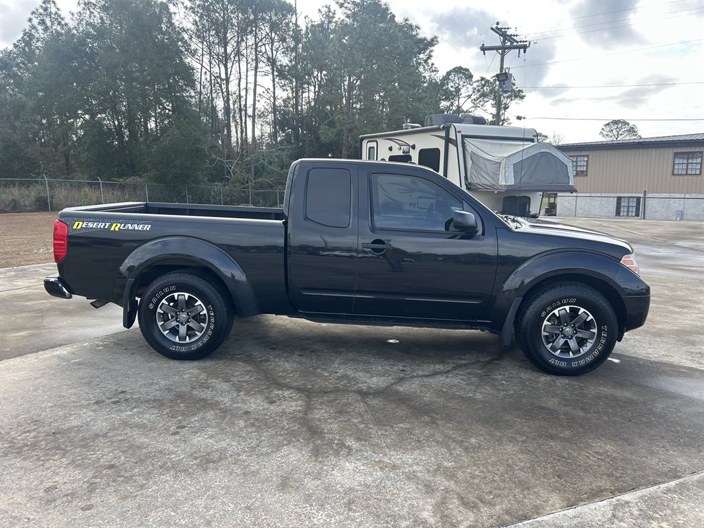 2018 Nissan Frontier Desert Runner photo