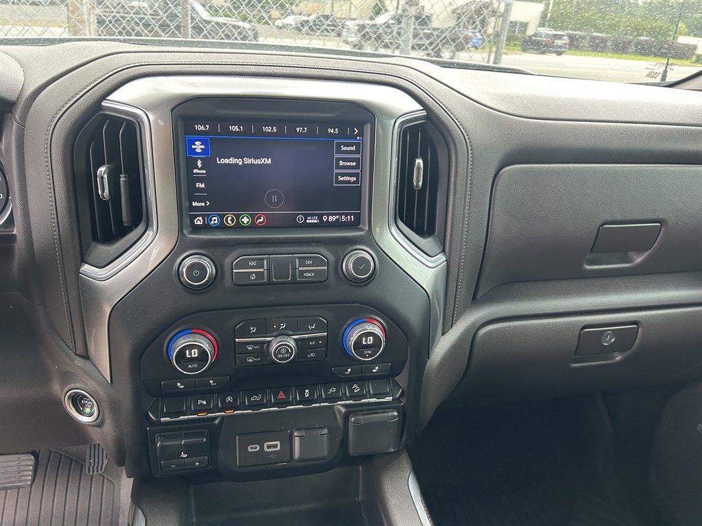 2020 Chevrolet Silverado 1500 RST photo