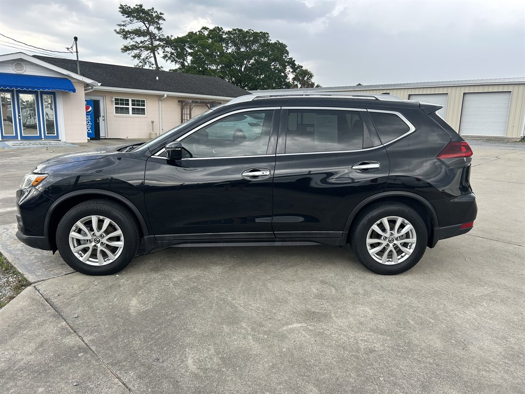 2018 Nissan Rogue SV photo