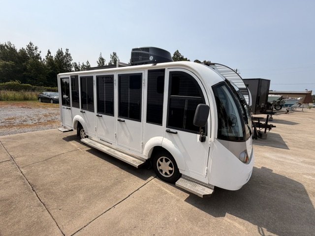 2022 Moto Elect EV 15 Passenger Shuttle - $10,995