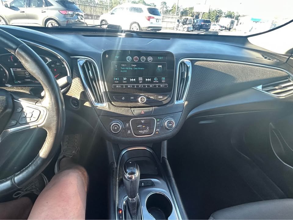 2018 Chevrolet Malibu - $13,495