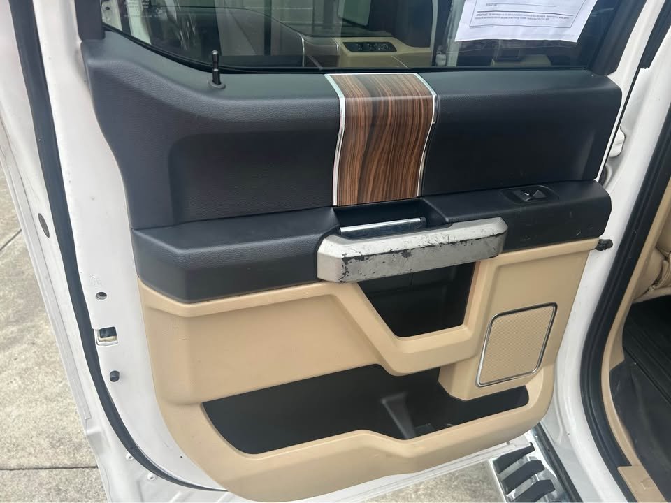 2017 Ford F-150 - $15,995
