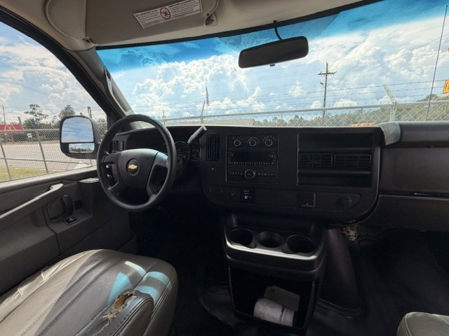 2017 Chevrolet G2500 Vans