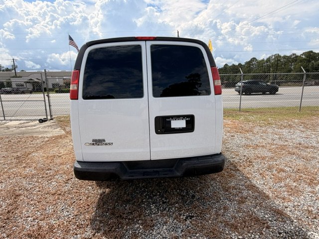 2017 Chevrolet G2500 Vans