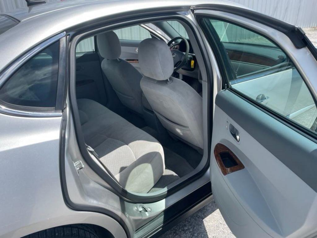 2006 Buick LaCrosse CX photo