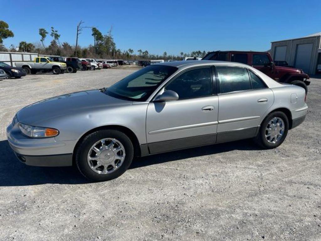 2004 Buick Regal GS photo
