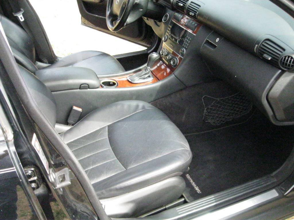 2006 Mercedes-Benz C-Class C350 photo