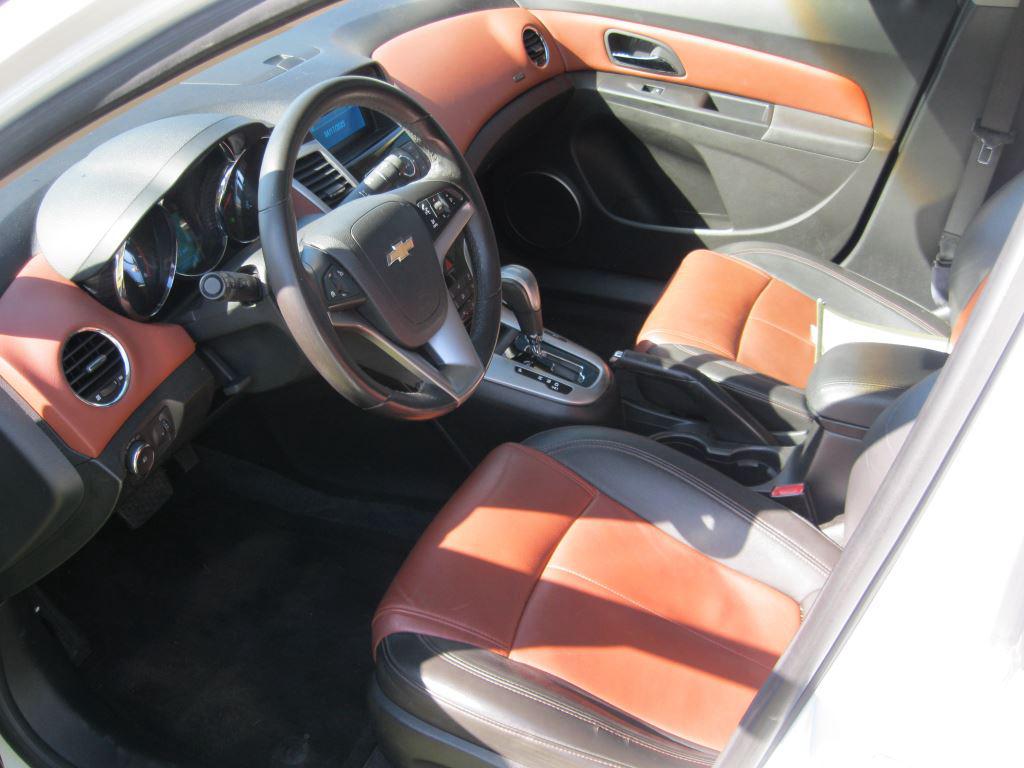 2011 Chevrolet Cruze LT photo