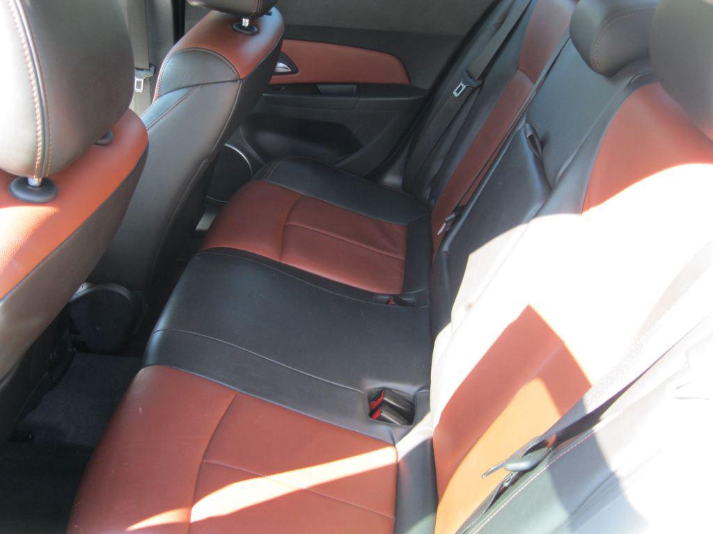 2011 Chevrolet Cruze LT photo