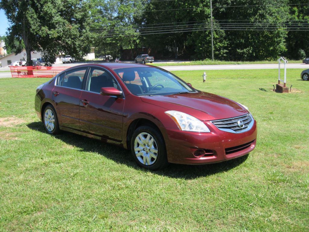 2011 Nissan Altima 2.5 photo
