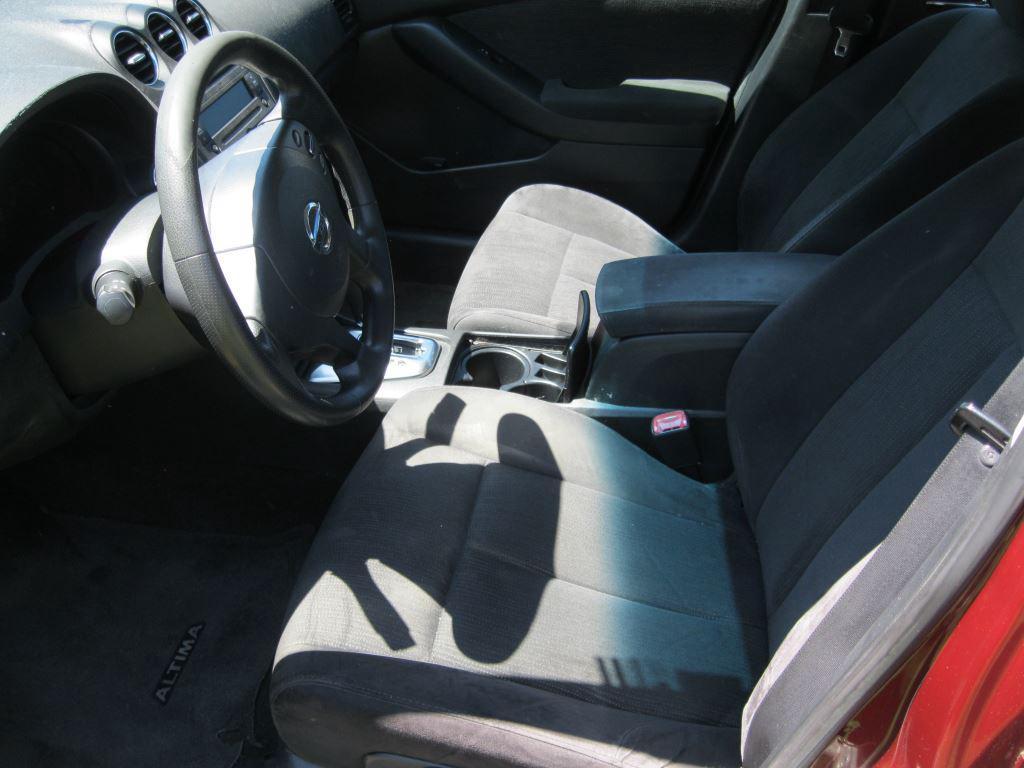 2011 Nissan Altima 2.5 photo