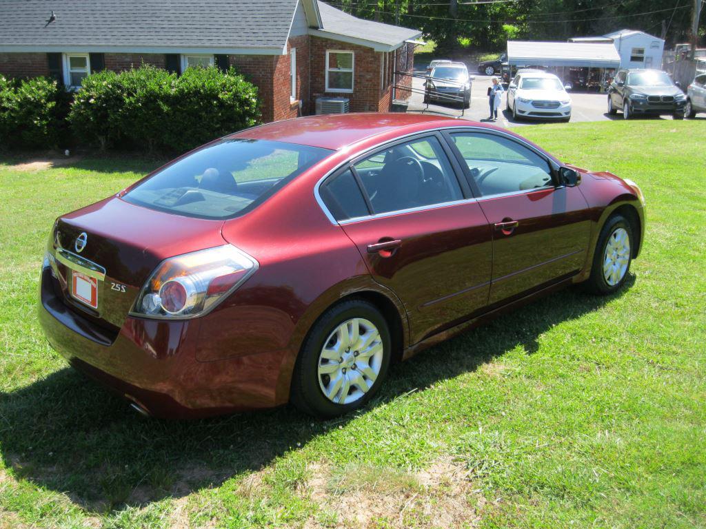 2011 Nissan Altima 2.5 photo
