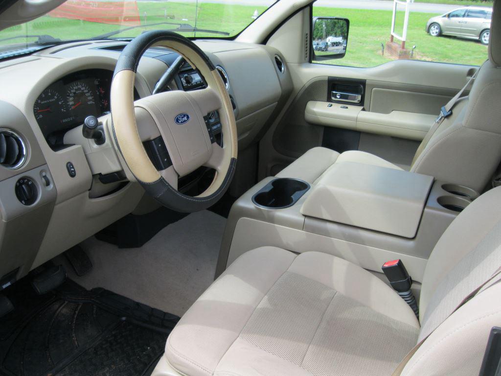 2005 Ford F-150 STX photo