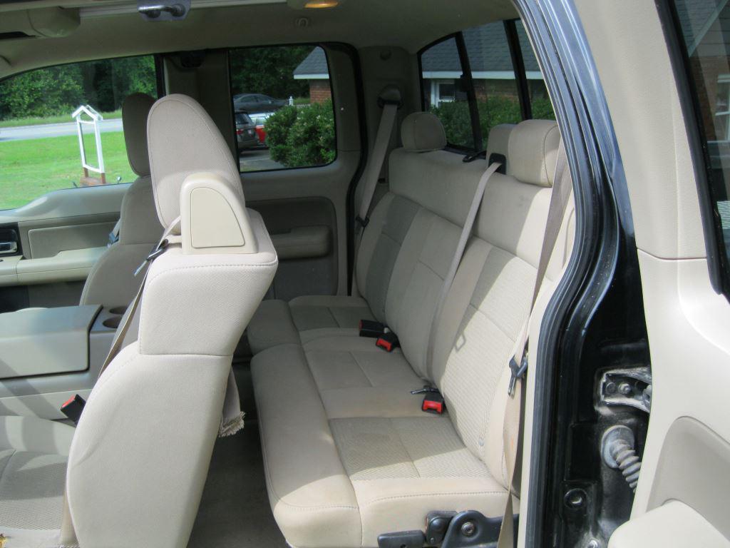 2005 Ford F-150 STX photo