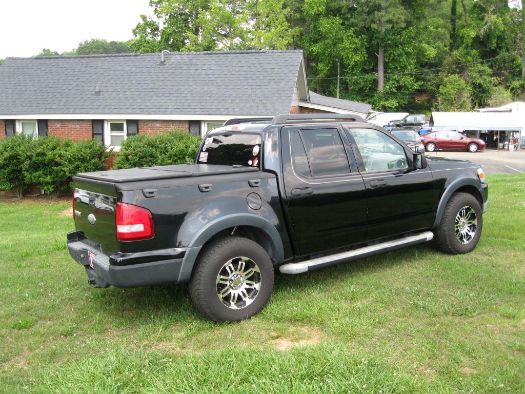 2007 Ford Explorer Sport Trac XLT photo