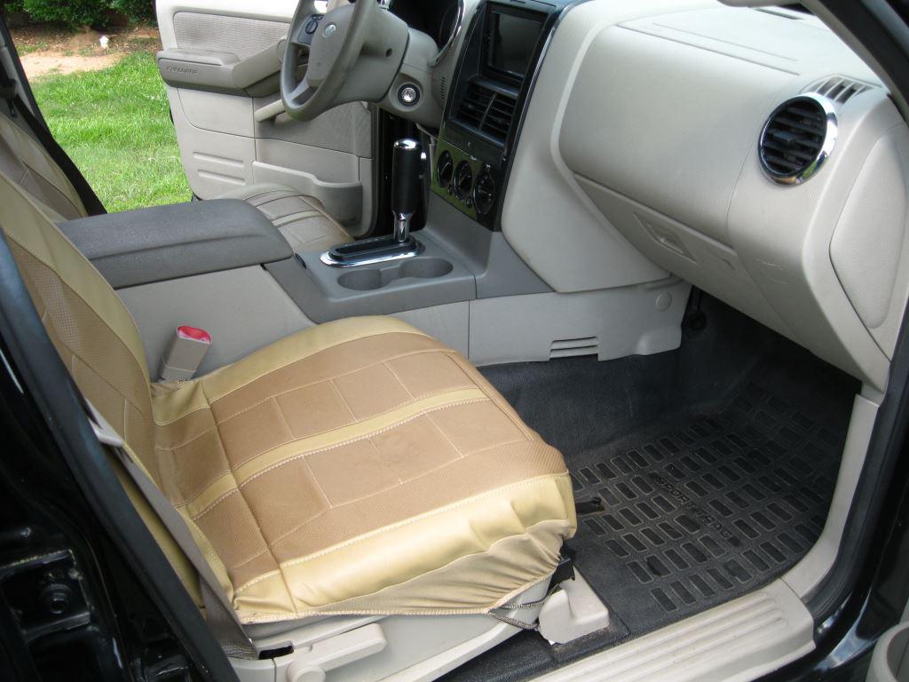 2007 Ford Explorer Sport Trac XLT photo