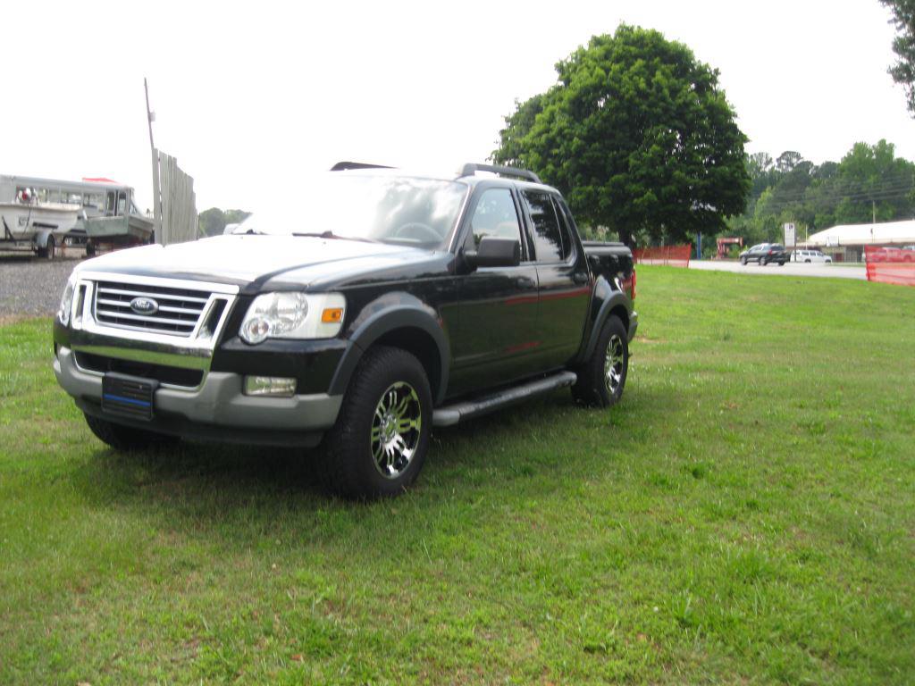 2007 Ford Explorer Sport Trac XLT photo