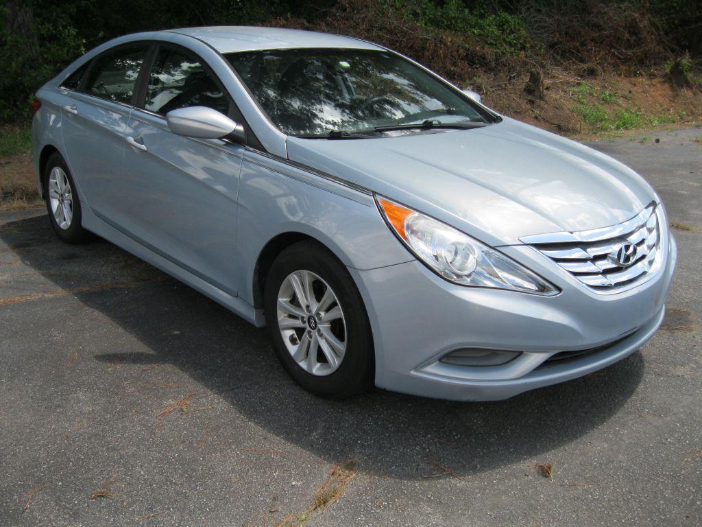 2014 Hyundai Sonata - $3,975