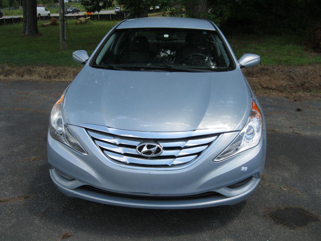 2014 Hyundai Sonata - $3,975