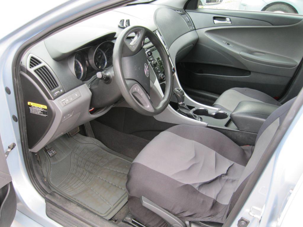 2014 Hyundai Sonata - $3,975
