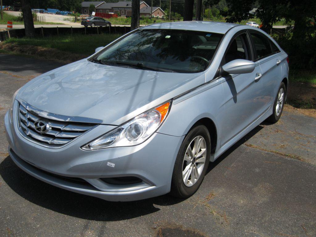 2014 Hyundai Sonata - $3,975