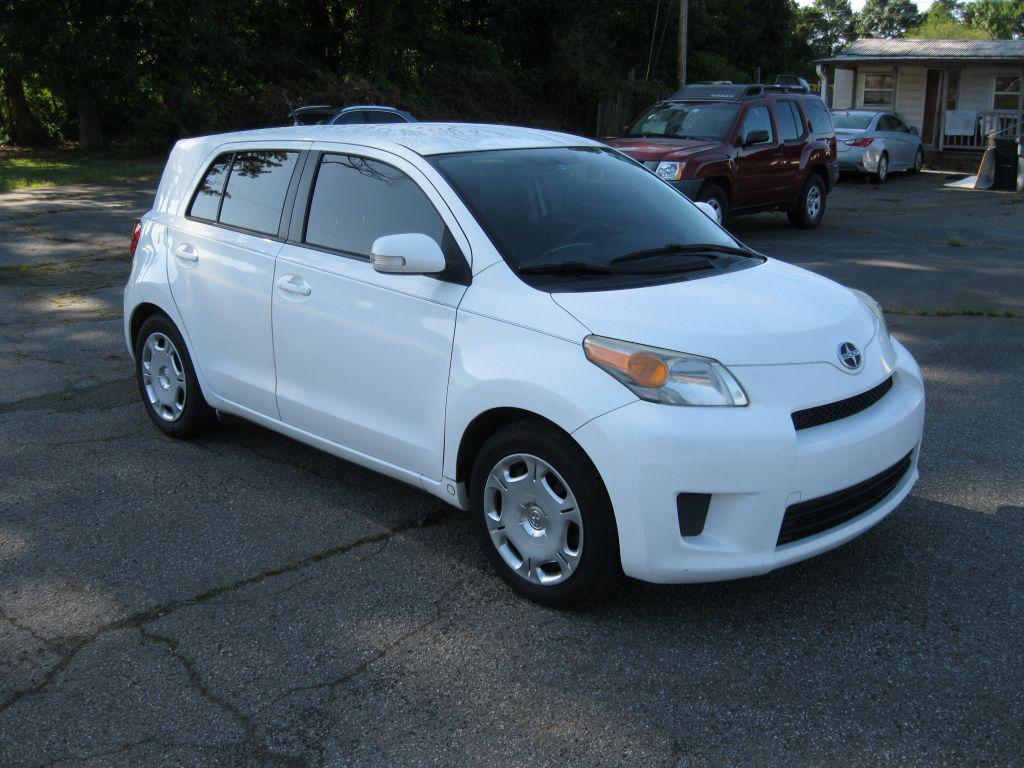 2013 Toyota Scion Xd - $3,475