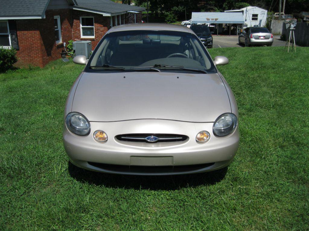 1999 Ford Taurus - $2,175