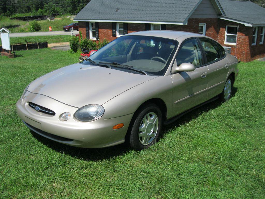 1999 Ford Taurus - $2,175