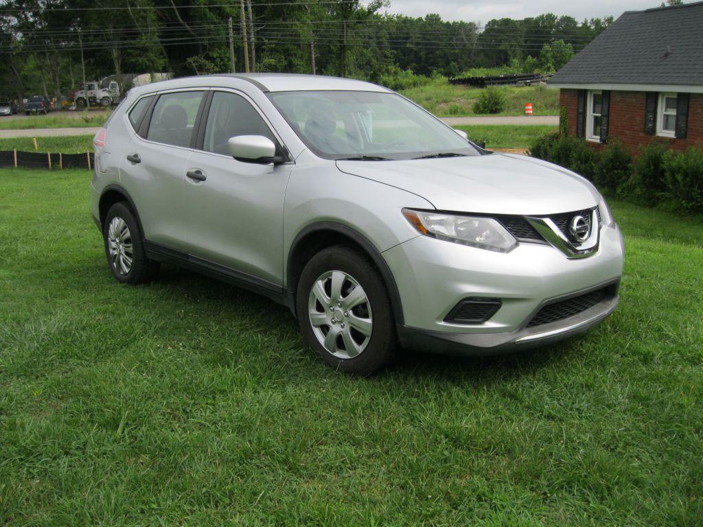 2016 Nissan Rogue - $3,975
