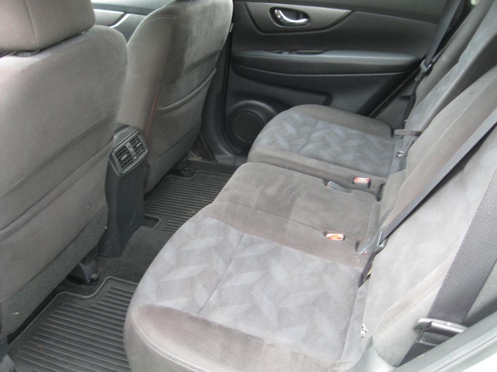2016 Nissan Rogue - $3,975