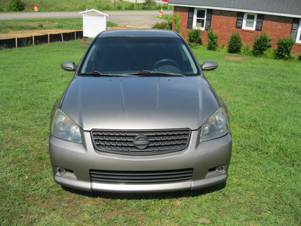 2005 Nissan Altima - $2,375