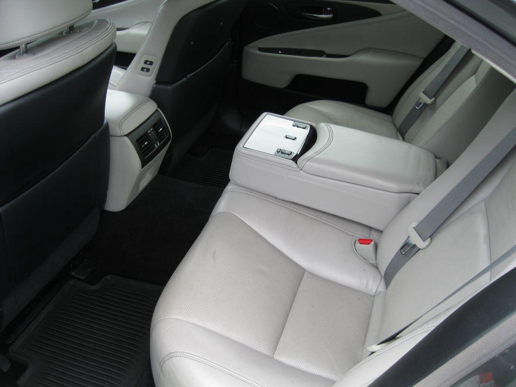 2015 Lexus LS - $19,995