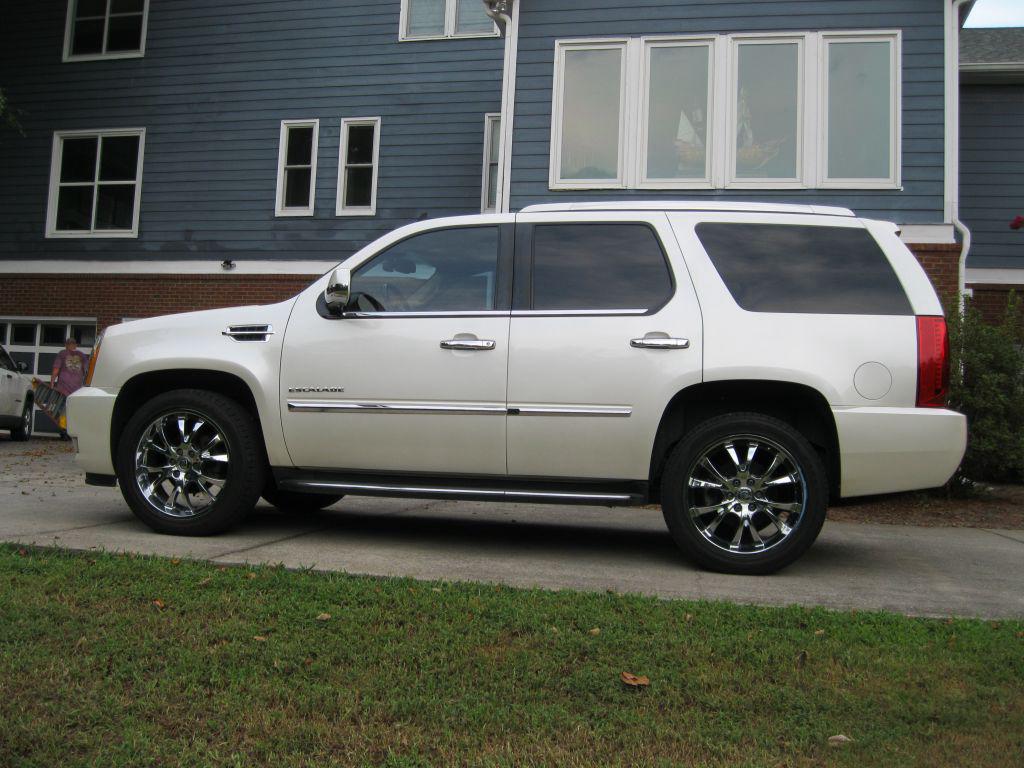 2011 Cadillac Escalade - $5,975