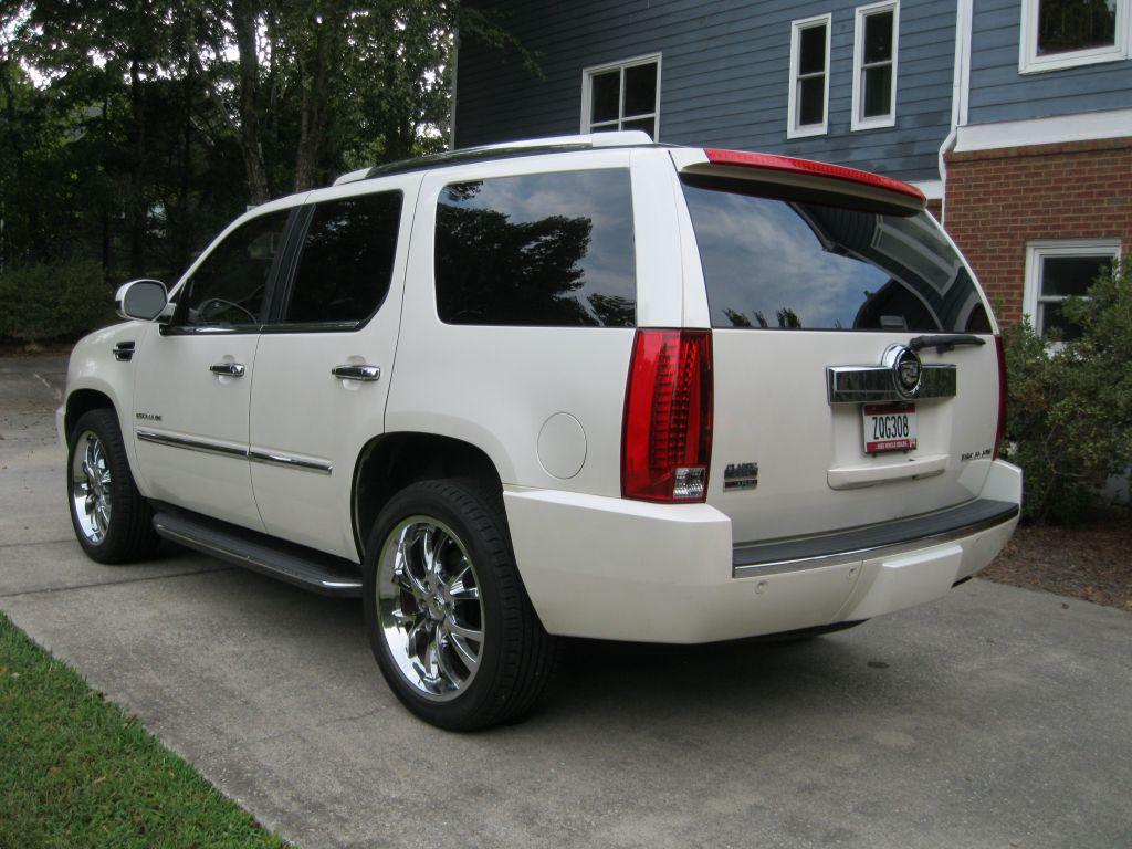 2011 Cadillac Escalade - $5,975