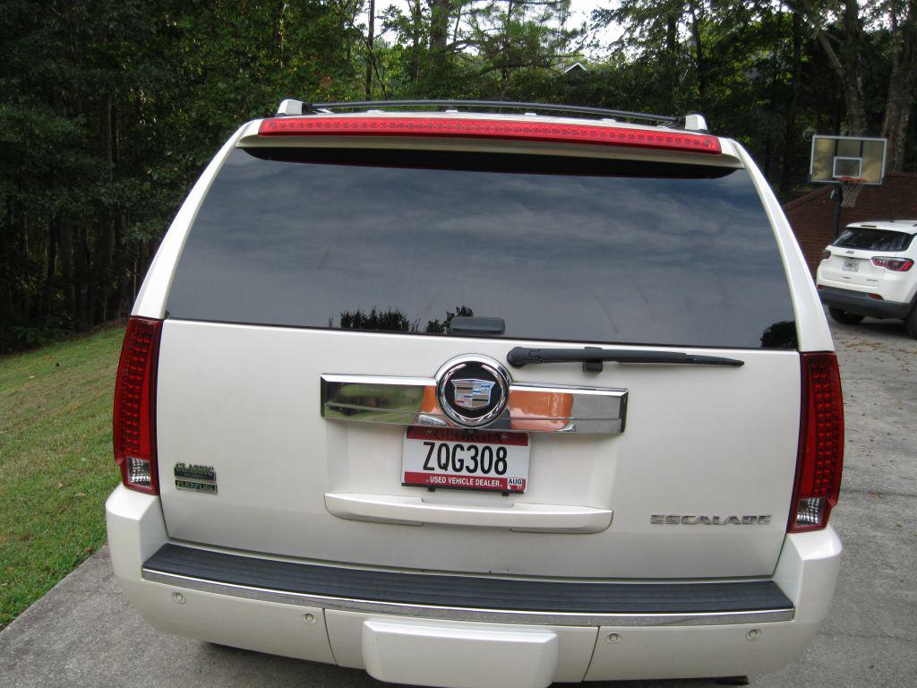 2011 Cadillac Escalade - $5,975