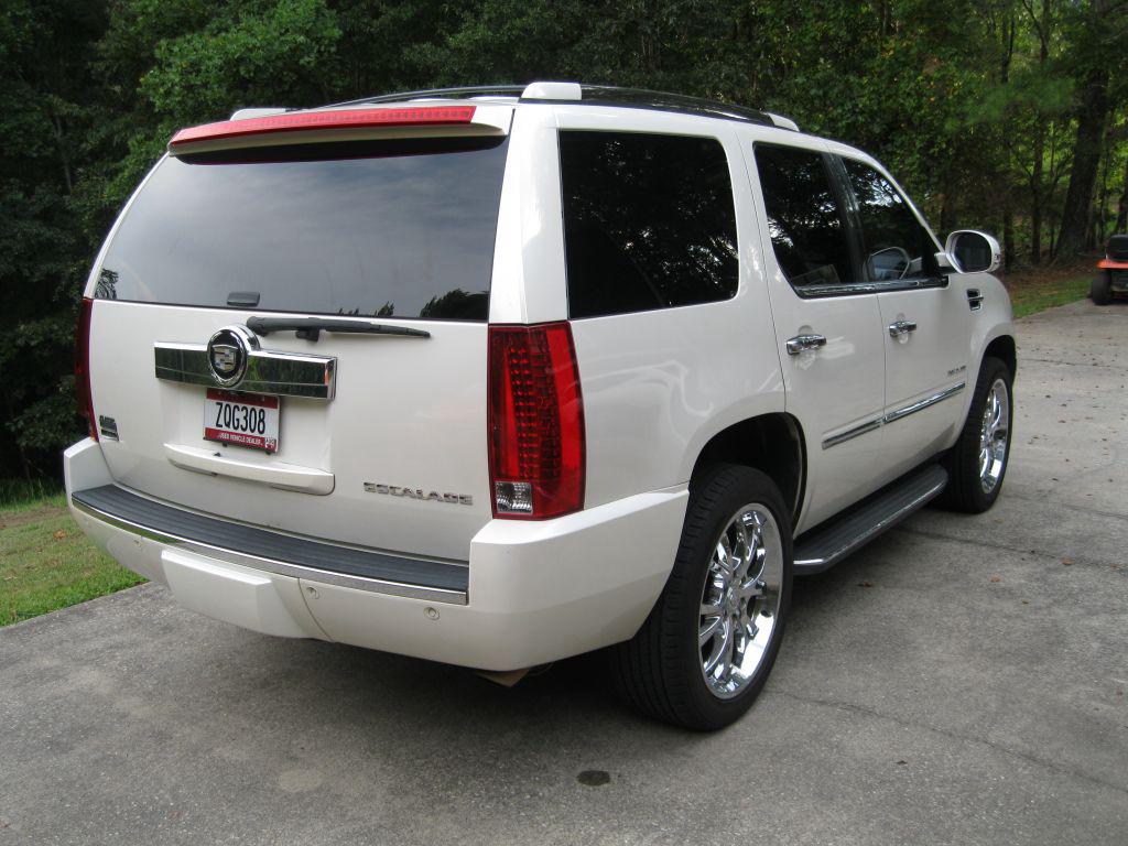 2011 Cadillac Escalade - $5,975