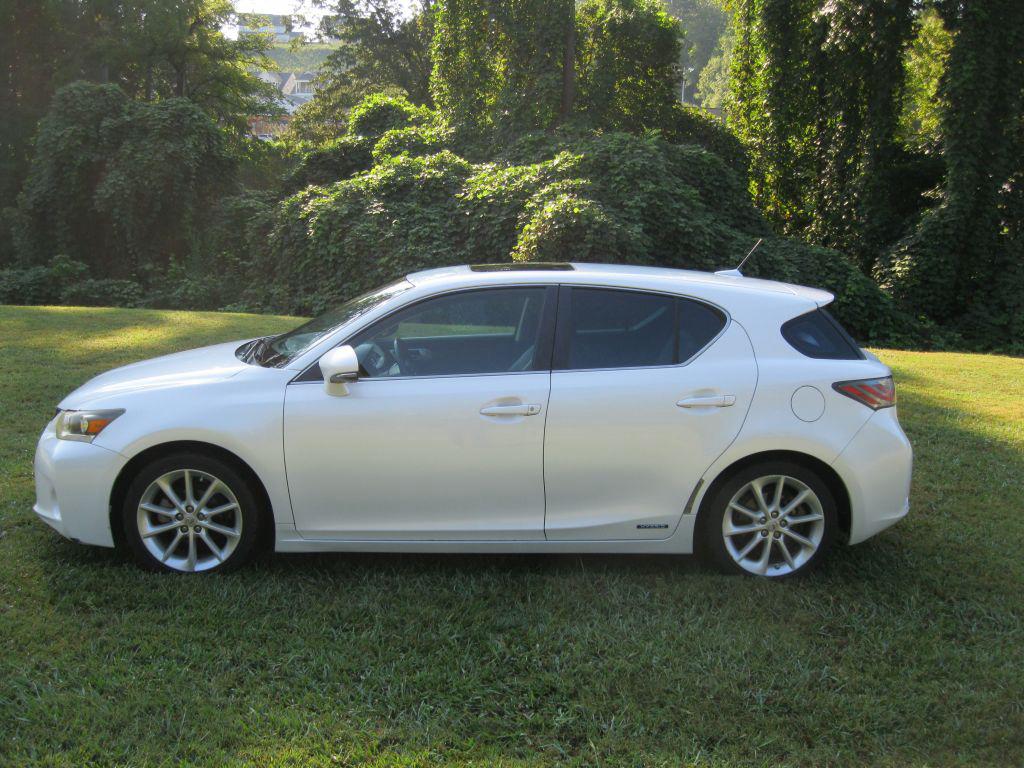 2012 Lexus CT - $5,975