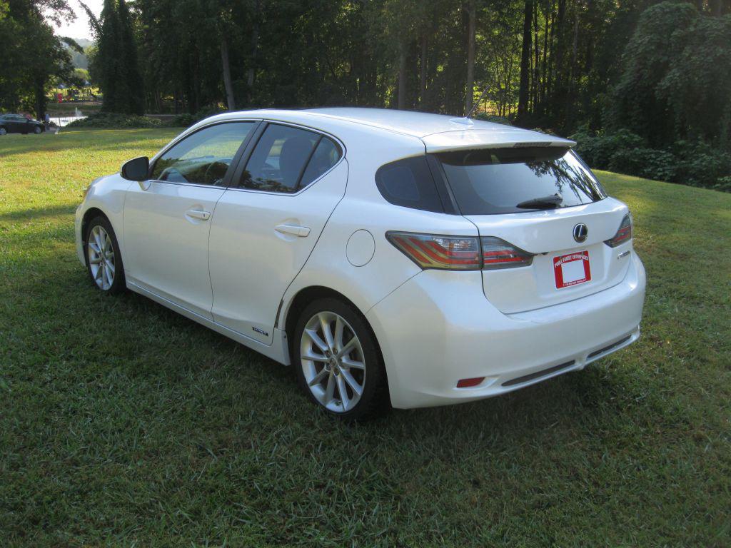 2012 Lexus CT - $5,975