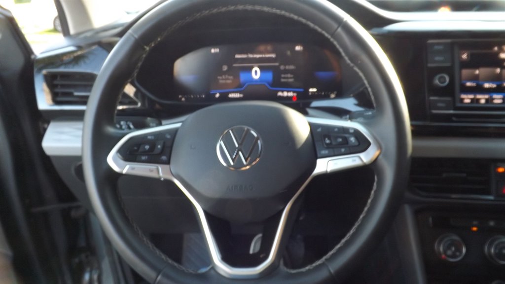 2022 Volkswagen Taos - $18,995